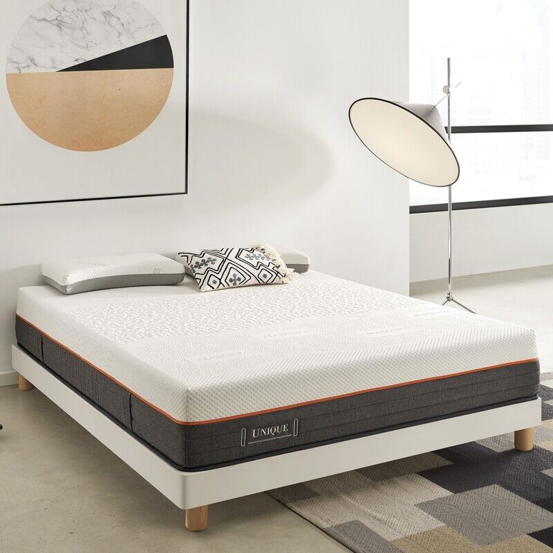 colchon-unique Imagen del colchón Unique en ambiente moderno, destacando su acabado premium y superficie acolchada que proporciona confort personalizado y soporte ergonómico para un descanso superior."